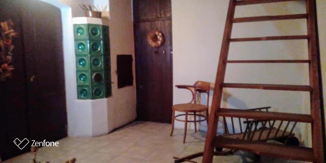Chalupa S Roubenkou Police nad Metují エクステリア 写真